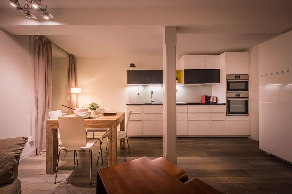 Entire apartment, Perfect Alpine Retreat, Charming Ground-Floor Apartment Dependance Ost in Interlaken, Lake Thun