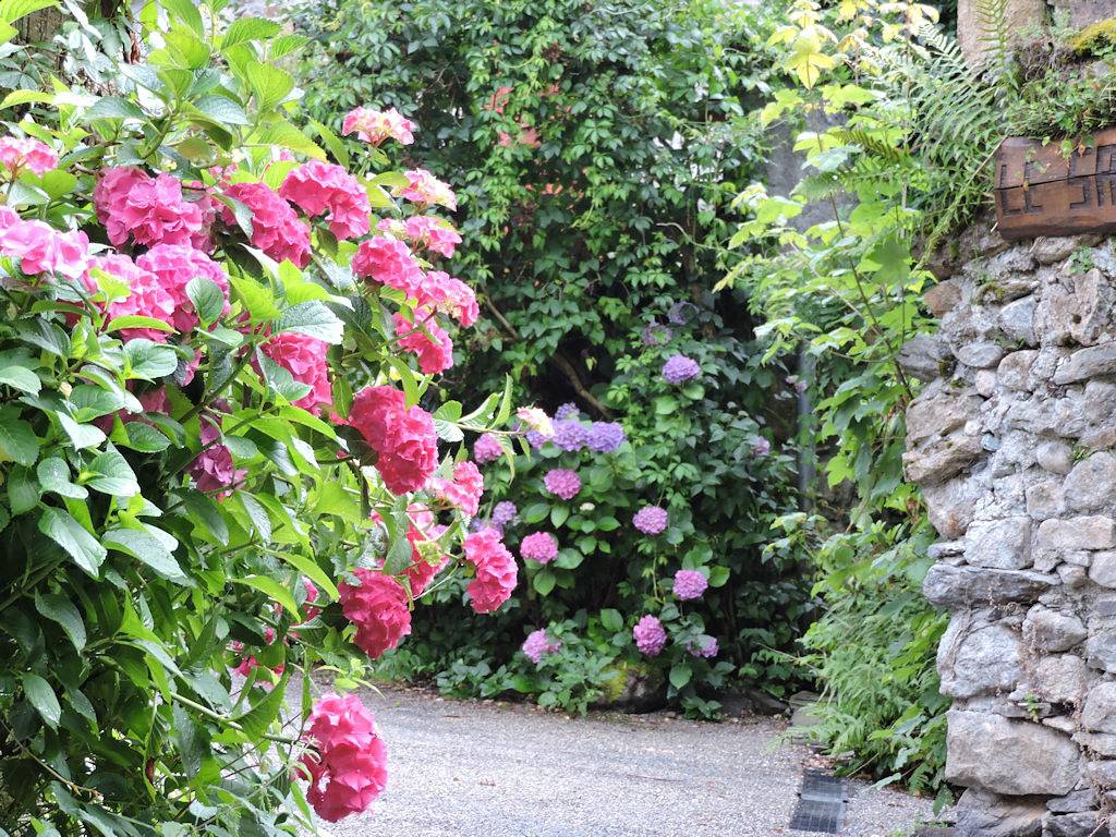 Gite Montagnard du Sarradeil in Siguer, Parc naturel régional des Pyrénées ariégeoises