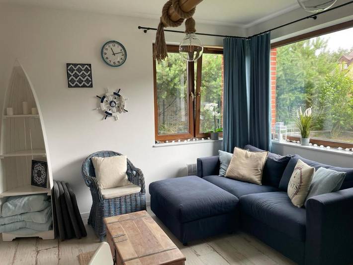 Apartament wakacyjny dla 5 osób, z taras i ogród oraz basen, zwierzęta dozwolone w Żarnowska