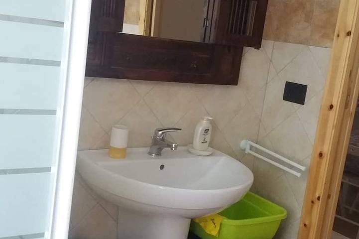 Appartamento intero, In the Final Hills, ideal for bikers and climbers. Paradise 20 min from the sea. in Rialto, Alpi Liguri