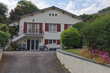 Gîte pour 2 personnes, avec jardin à Ayzac-Ost