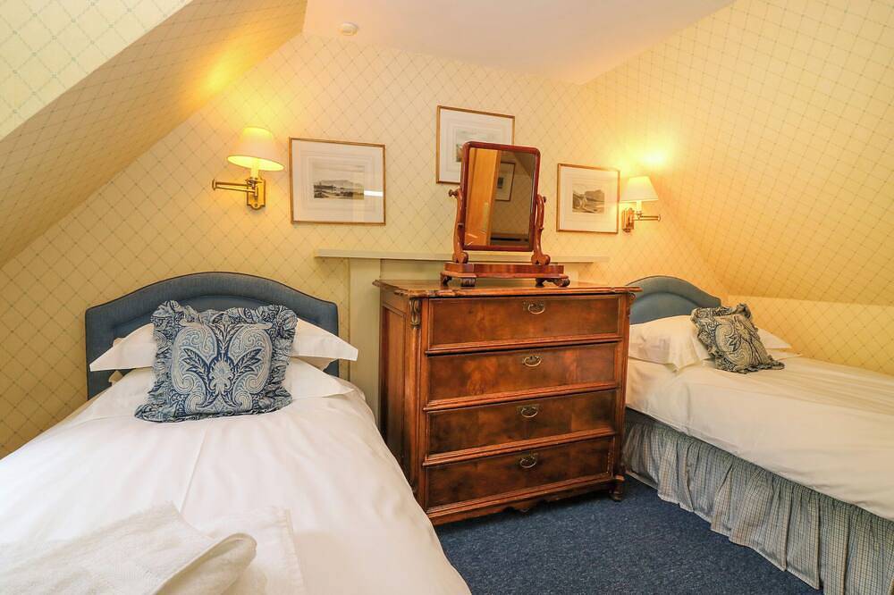 Claybokie, family friendly, with open fire in Braemar in Braemar, Cairngorms National Park