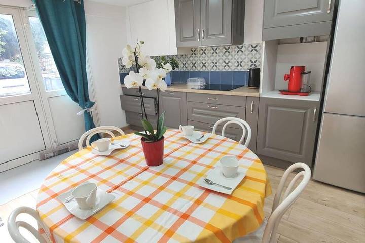Gîte pour 5 personnes, avec jardin à Poissy - 4