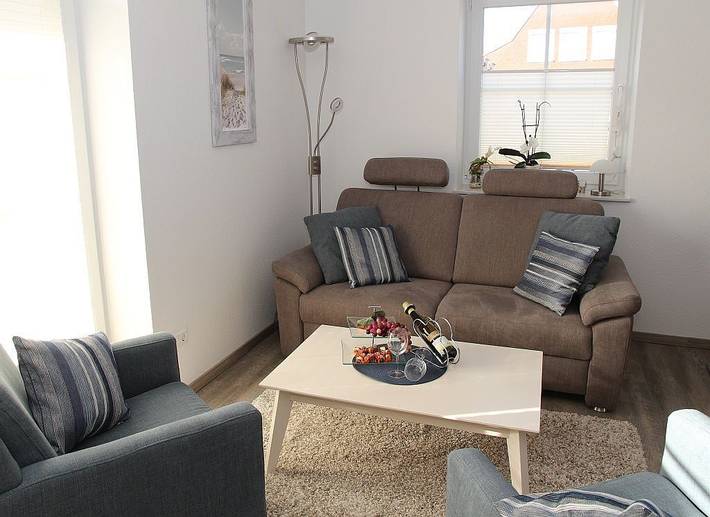 Ferienwohnung für 4 Personen, mit Terrasse und Garten in Krummhörn - 2