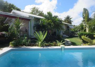 Location de vacances pour 2 personnes, avec piscine et terrasse à Saint-François