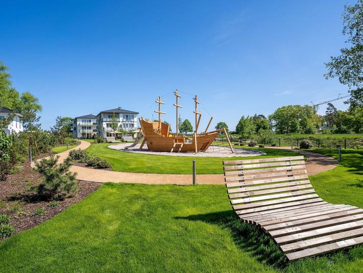 Ferienwohnung für 6 Personen, mit Balkon und Garten sowie Seeblick und Sauna, mit Haustier in Zirchow