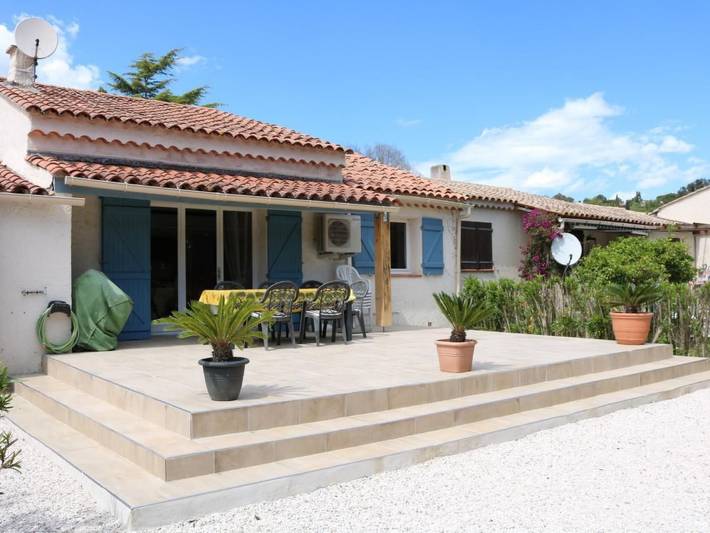 Ferienhaus für 6 Personen, mit Garten und Pool sowie Terrasse, mit Haustier - 1