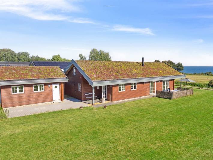 Ferienhaus für 8 Personen, mit Terrasse in Mommark