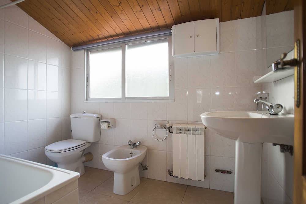 Apartamento entero, Apartamento  con terraza y vistas al mar a 300 metros de la playa in Bueu, Rias Baixas