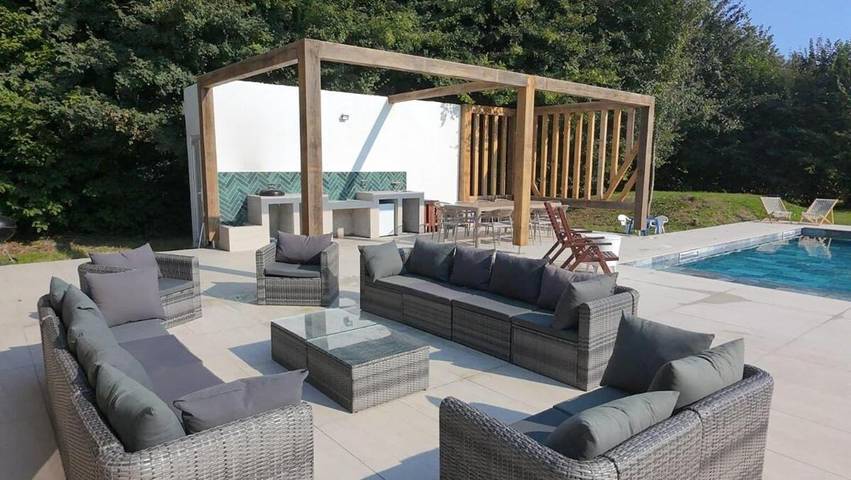 Location de vacances pour 12 personnes, avec piscine et terrasse, animaux acceptés à La Lande-Saint-Léger - 2