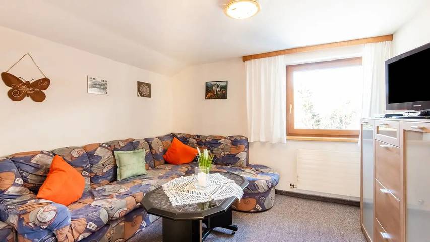 Bungalow für 10 Personen, mit Balkon in Tirol - 2