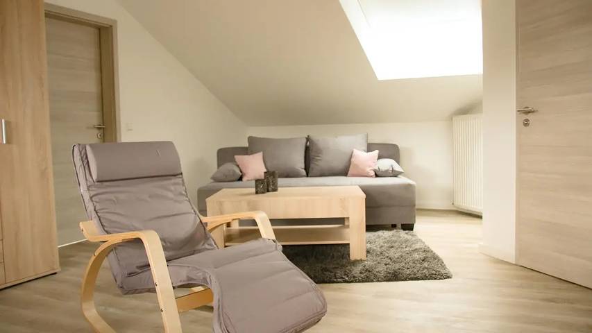 Ferienhaus für 12 Personen, mit Terrasse und Garten in Dahn