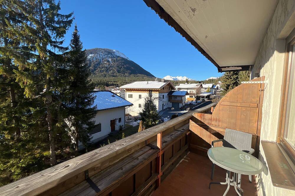 Zimmer 12 / 1Bett mit Balkon - Pension Alpina in Obsteig, Bezirk Imst