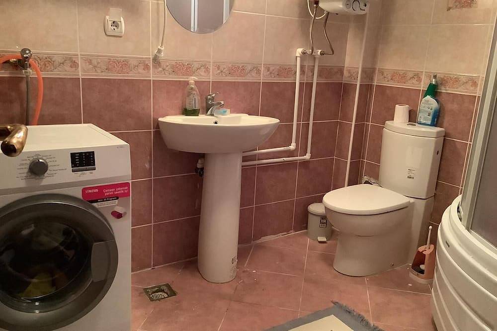 Cozy and Spacious Villa with Fireplace in Ankara, Anatolia Centrale