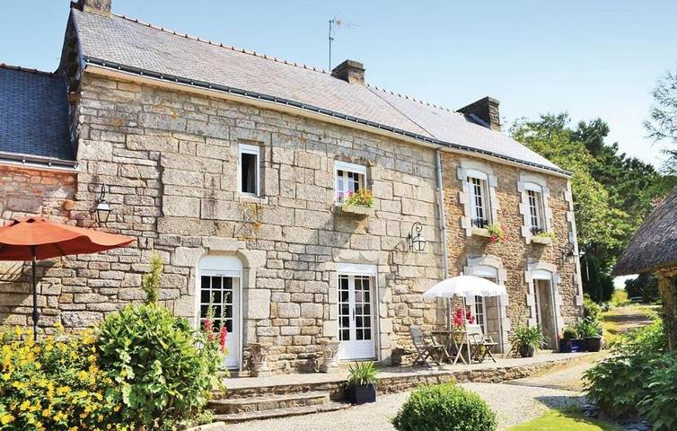 Maison de vacances pour 8 personnes, avec piscine ainsi que jacuzzi et jardin, adapté aux familles - 1