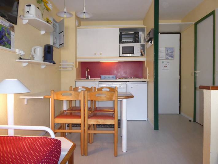 Estudio entero, Estudio en Montchavin Les Coches: Balcón, 4 personas, a pie de pistas, servicios incluidos in Bellentre, La Plagne-Tarentaise