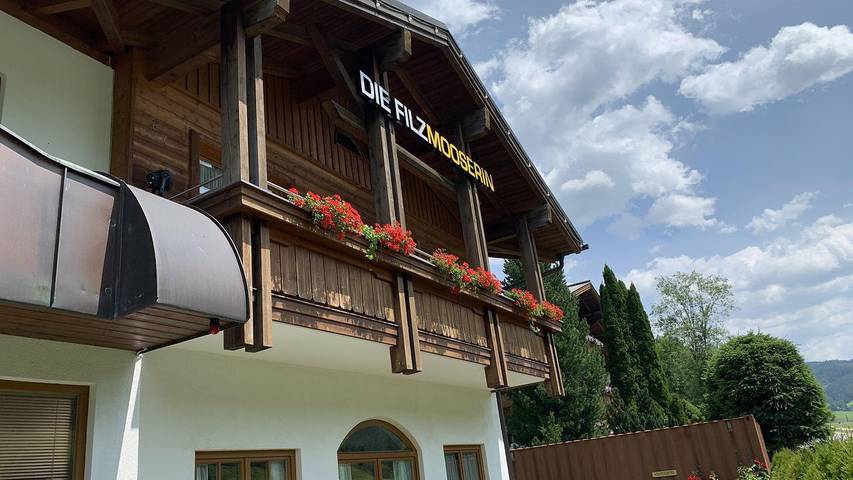 Ferienwohnung für 6 Personen, mit Garten und Sauna sowie Terrasse, kinderfreundlich in Filzmoos