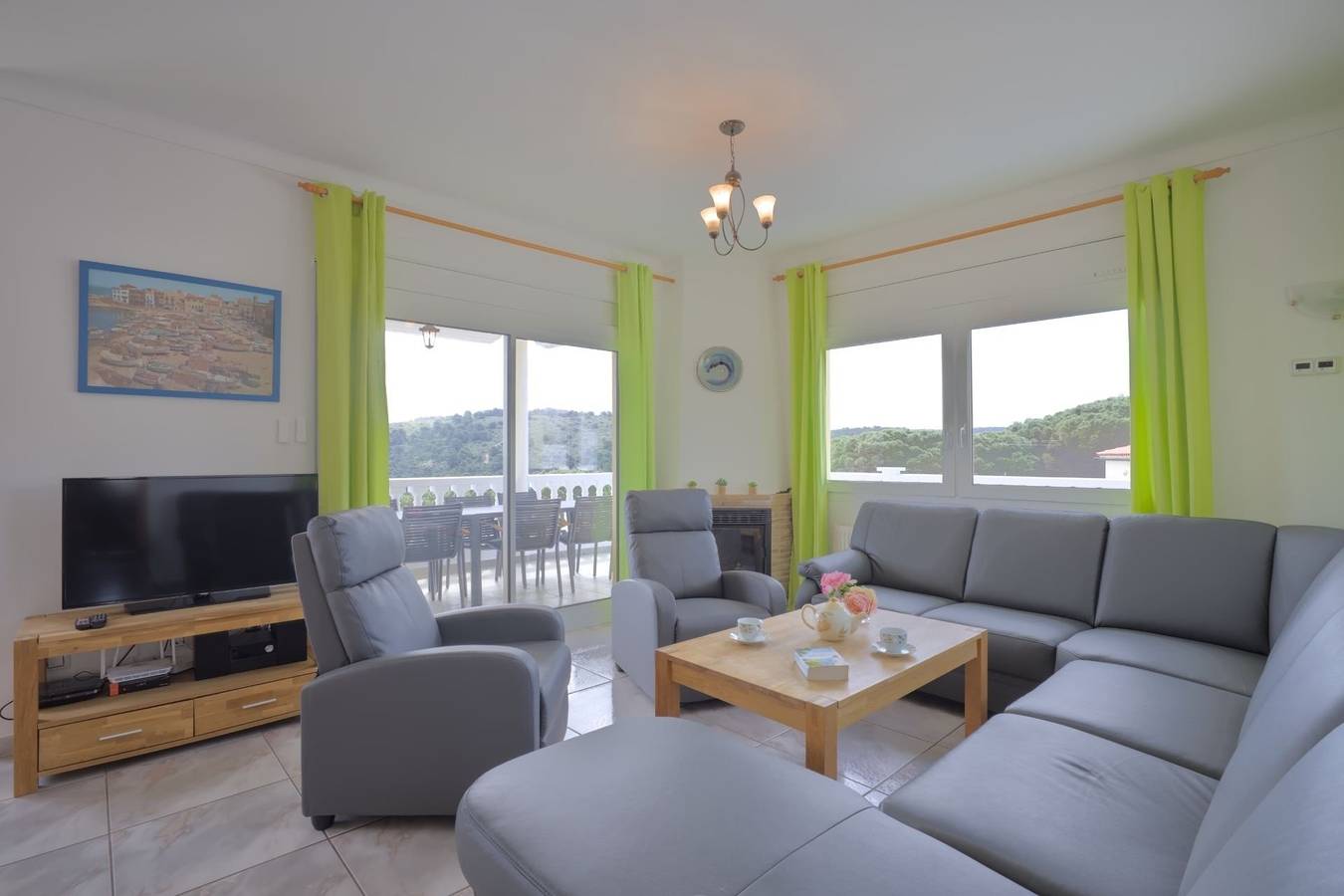 Haus Girasol in l'Escala, Oberampurien