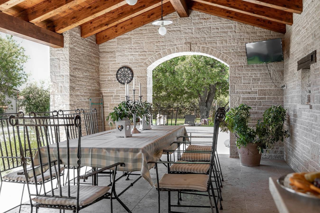 Villa Anita in Hrboki with Private Pool in Barban, Südküste Istrien