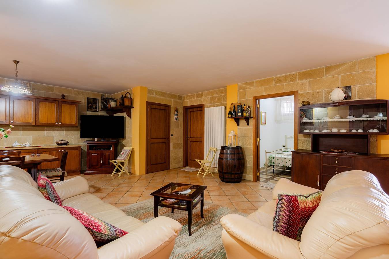 Appartamento intero, Appartamento "Villa Claudia" con giardino privato e Wi-Fi in Matino, Golfo di Taranto