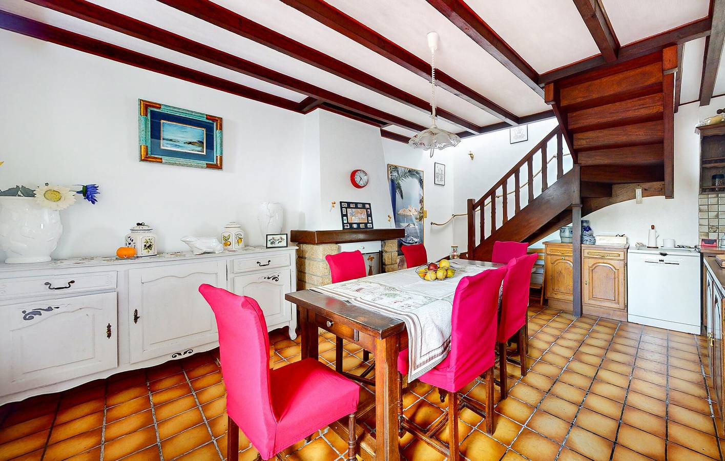 Appartement confortable à deux lits avec parking et WiFi in Plouagat, Région de Guingamp