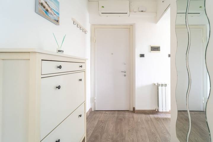 Appartamento intero, GuestHost - Muggia Vista Mare vicino Trieste in Muggia, Trieste e dintorni