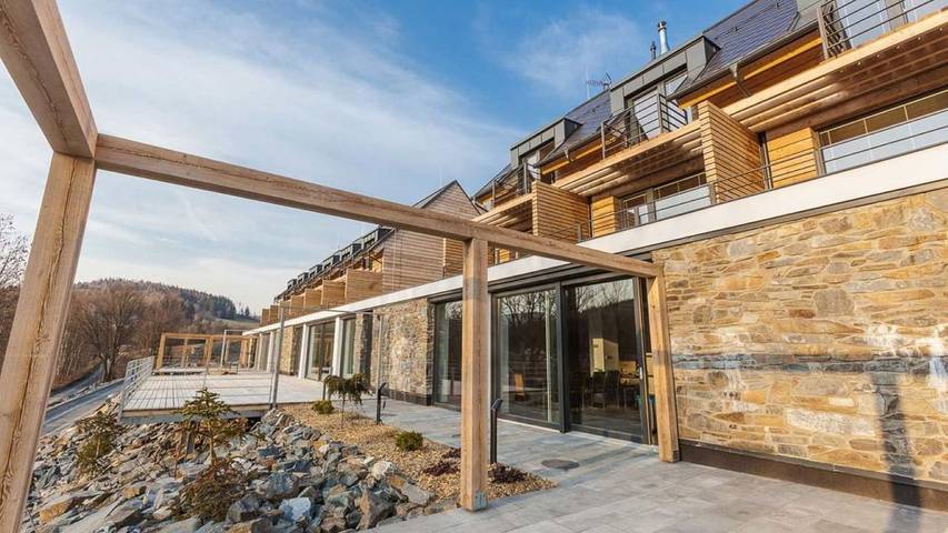 Villa für 16 Personen, mit Sauna und Garten sowie Terrasse und Pool - 1