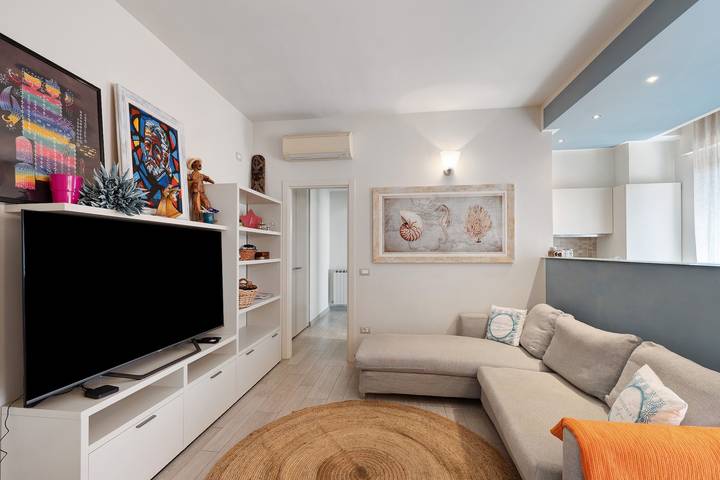 Appartamento intero, Appartamento 'Gloria' con Vista Mare, Wi-Fi e Aria Condizionata in Andora, Riviera di Ponente