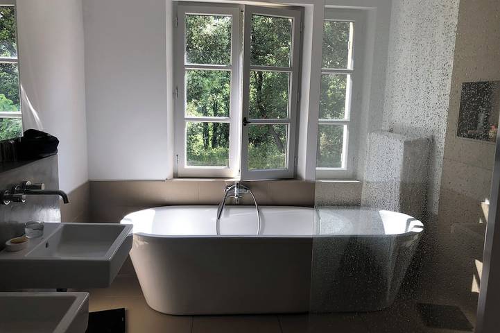 Gîte pour 9 personnes, avec jardin à Châteauvert - 4