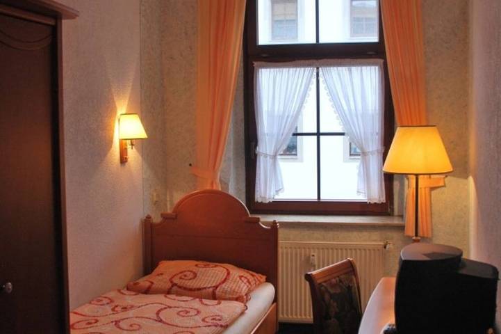 Einzelzimmer 4 - Pensionsgasthof Deutsches Haus in Torgau, Nordsachsen