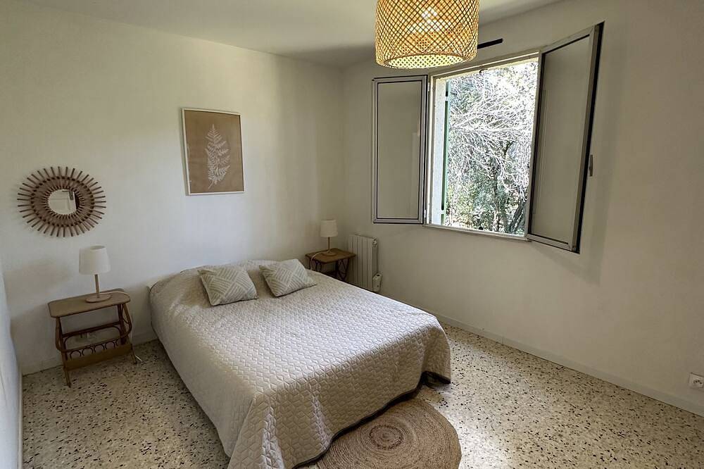 Agréable maison au calme,piscine, climatisation, Wifi,max 12 pers in Uchaux, Vaucluse