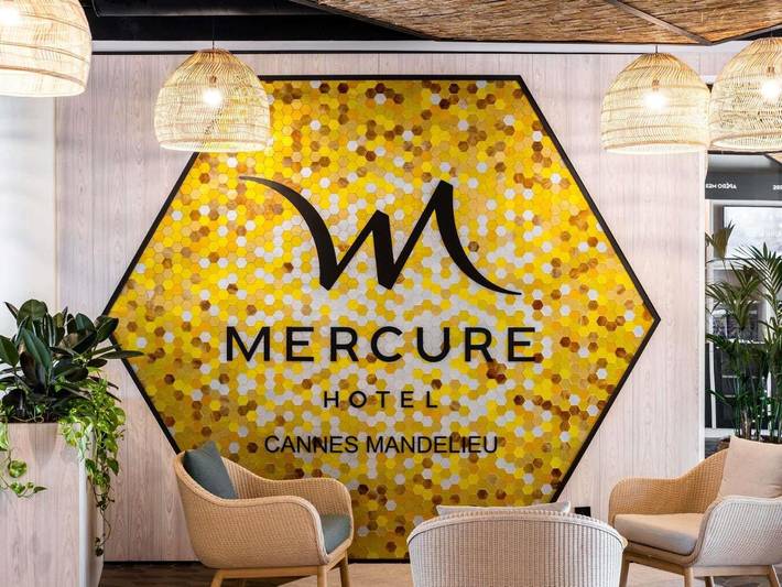 Hôtel pour 3 personnes, avec jardin et piscine, animaux acceptés