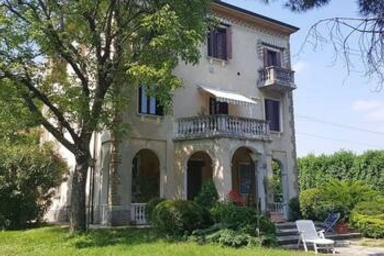 Appartement entier, Appartement de vacances pour 2 personnes avec balcon/terrasse in Gorgonzola, Province de Milan