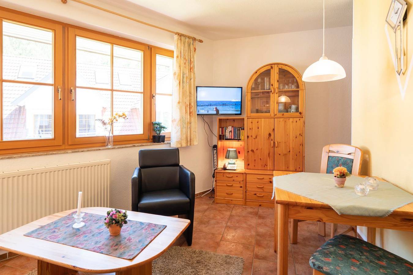Ganze Wohnung, Komfortable Ferienwohnung mit Terrasse und Pool im Ferienpark Freesenbruch in Zingst, Fischland - Darß - Zingst