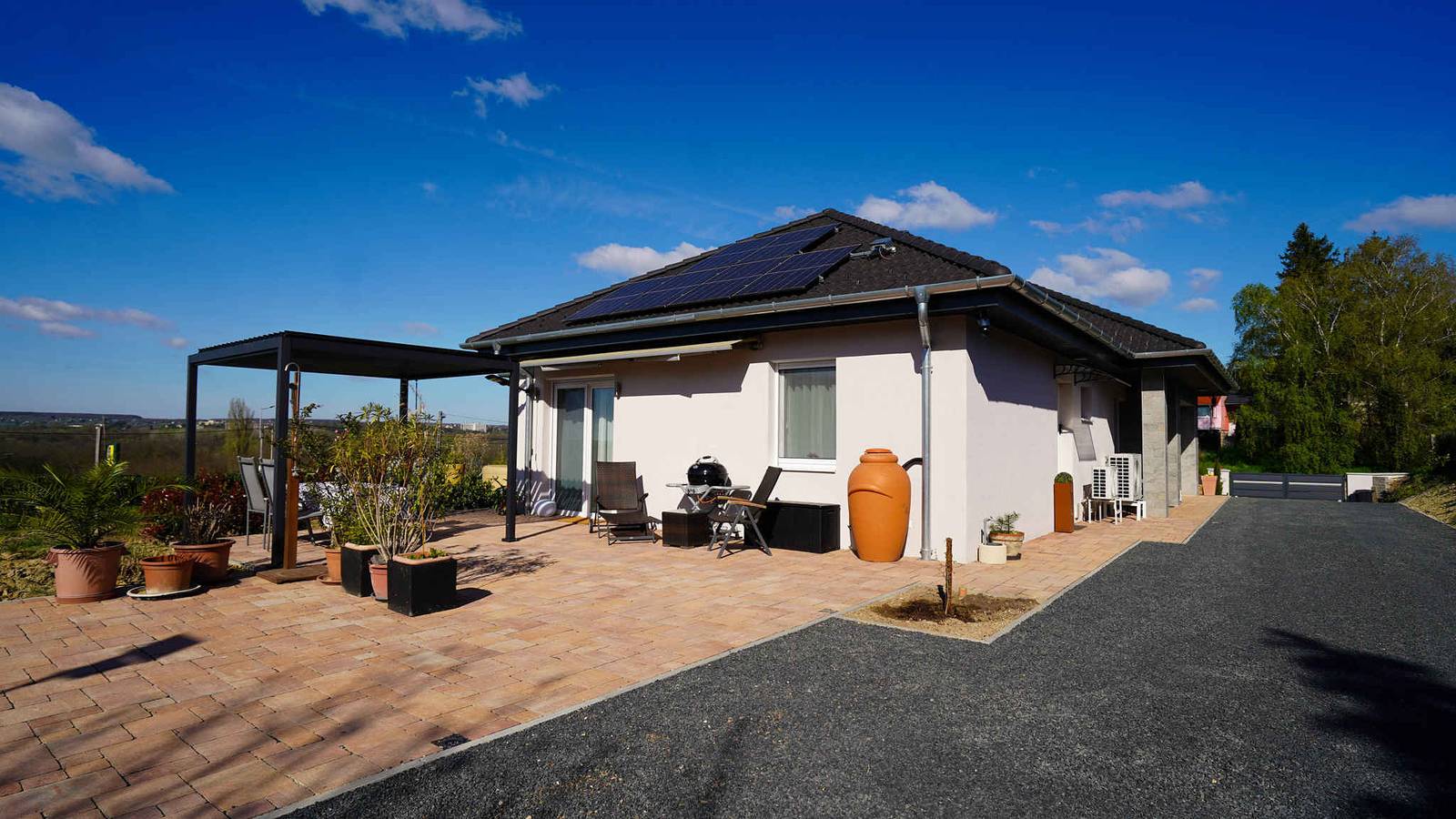 Ferienhaus mit Klimaanlage und grosser Terrasse  in Keszthely, Balaton Region