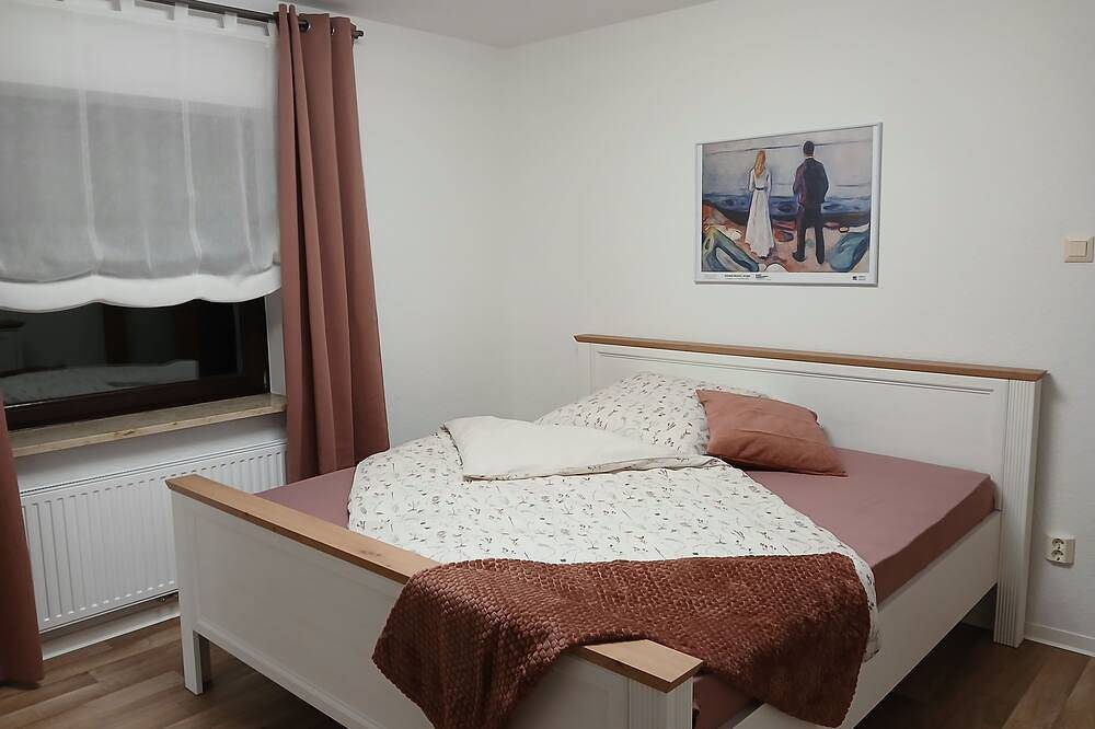 Ganze Wohnung, Ferienwohnung in schöner ruhiger aber verkehrsgünstiger Lage im chemnitzer Süden in Chemnitz, Chemnitz und Umgebung