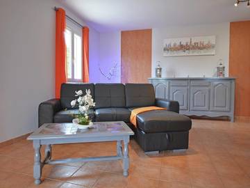 Cottage pour 8 personnes, avec jardin ainsi que piscine et terrasse, animaux acceptés à Saint-Victor-de-Malcap