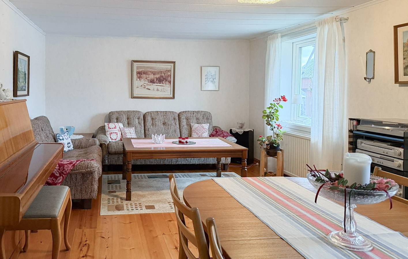 Ferienhaus für 6 Personen mit Terrasse in Dalslands Kanal