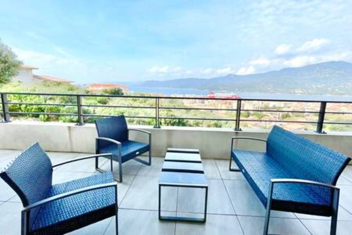 Ferienwohnung für 8 Personen, mit Garten, kinderfreundlich in Propriano