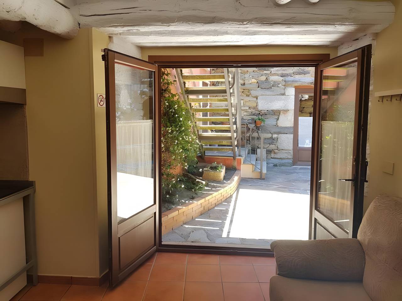 Landhuis 'Aldea Rural A Cortiña Apartamento 1' met uitzicht op de bergen, foto 9
