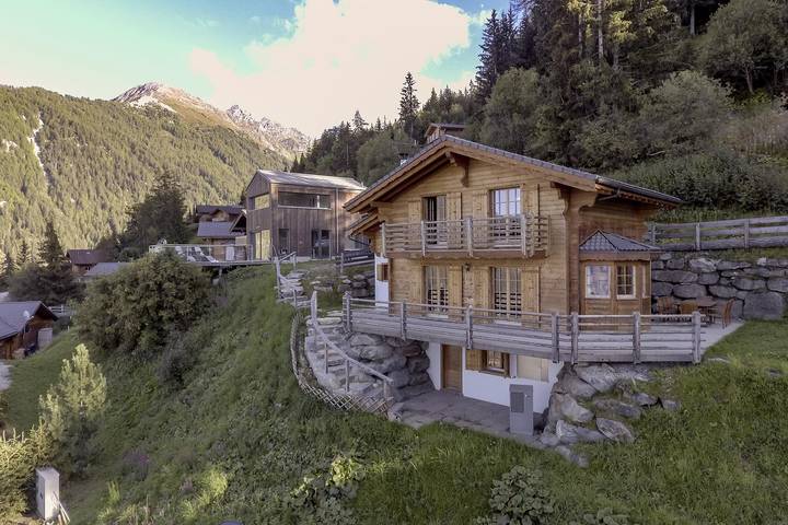 Chalet für 9 Personen, mit Sauna, kinderfreundlich in der Schweiz