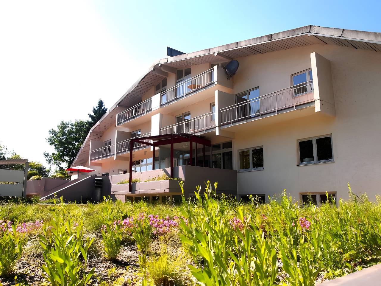 Entire holiday apartment, Apartments im Tsb Sportpark - Ferienwohnung 2, 53qm , 1 Schlafzimmer, max. 2 Personen in Weil am Rhein, Landkreis Lörrach