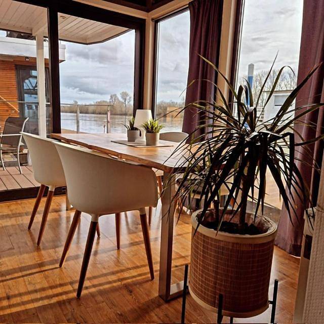 Hausboot Appartments in Wiesbaden, Südhessen