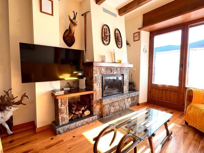 Gîte pour 8 personnes, avec vue et balcon à Espot - 2