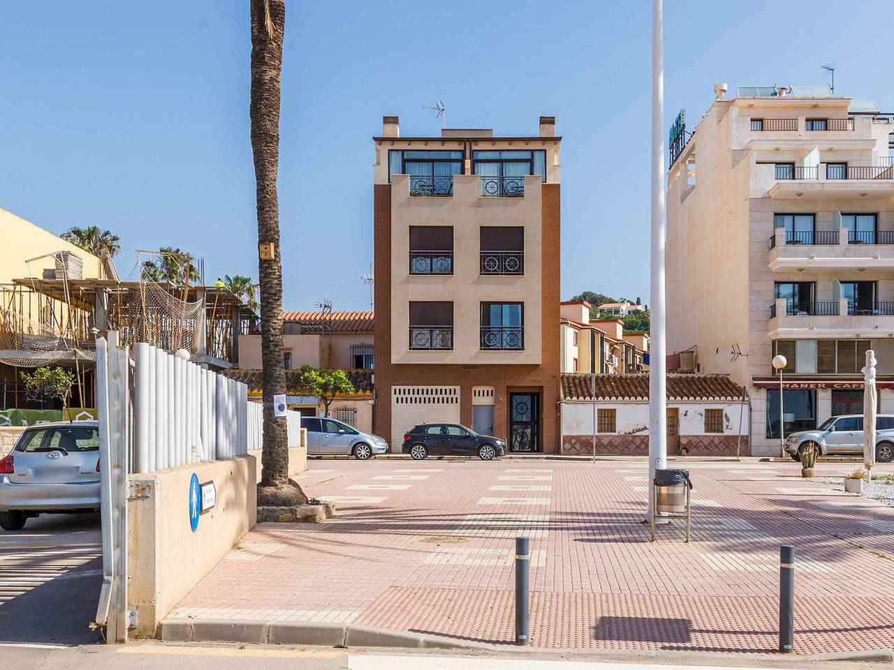 Apartamento entero, Apartamento luminoso frente al mar en Caleta de Vélez, aire acondicionado in Urbanización Villa del Mar, Vélez-Málaga