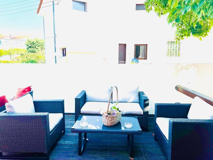 Maison d’hôte pour 2 personnes, avec jardin et vue, animaux acceptés à Estoril