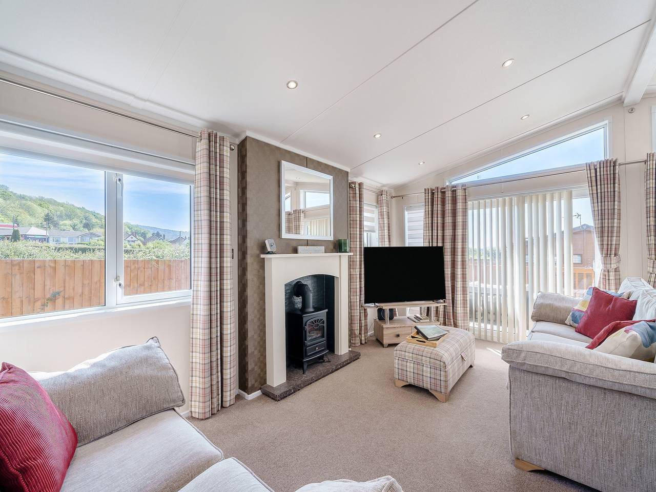 Red Robin - Uk49581 in Cheddar, Somerset