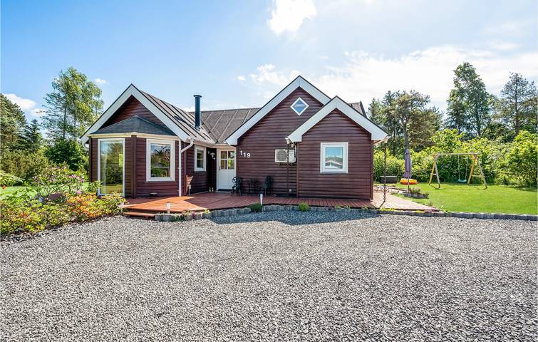 Ferienhaus für 7 Personen, mit Terrasse und Whirlpool sowie Garten - 1