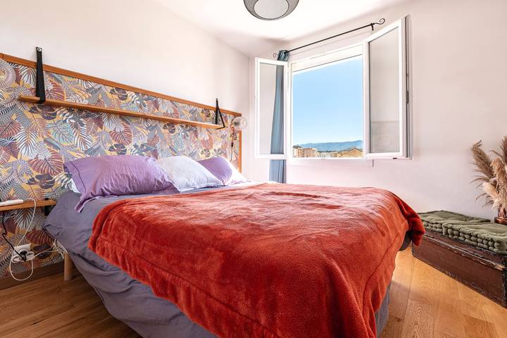Ganze Wohnung, Ferienwohnung für 4 Personen mit Terrasse in Ajaccio, Golfe D'Ajaccio