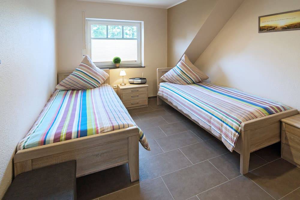 Ferienhaus Ockenfels Chalet am Deich - Haus 2 - Kinder und Hunde Willkommen- in Neßmersiel, Dornum